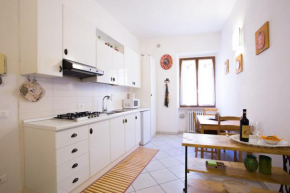 Bright central apartment Colle Di Val D'elsa